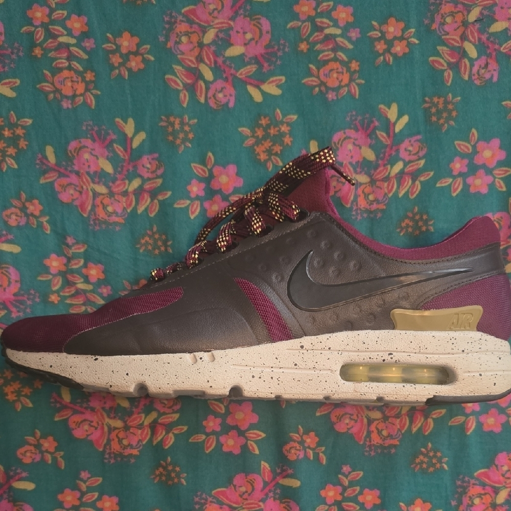Nike Air Max Zero SE 'Bordeaux' Size 11